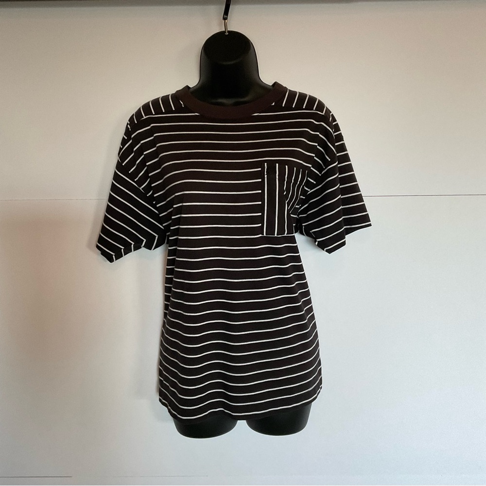 Anne Klein knitwear, short sleeve tea with functional pocket. Large.